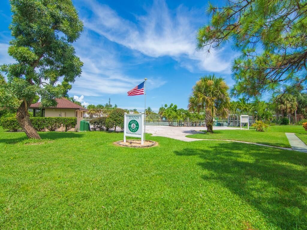 5373 SE Miles Grant Road, Unit 208, Stuart, FL 34997 Photo