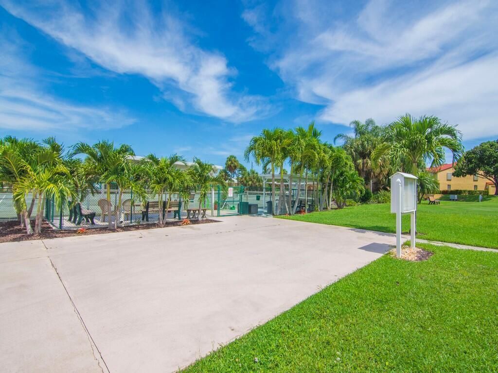 5373 SE Miles Grant Road, Unit 208, Stuart, FL 34997 Photo