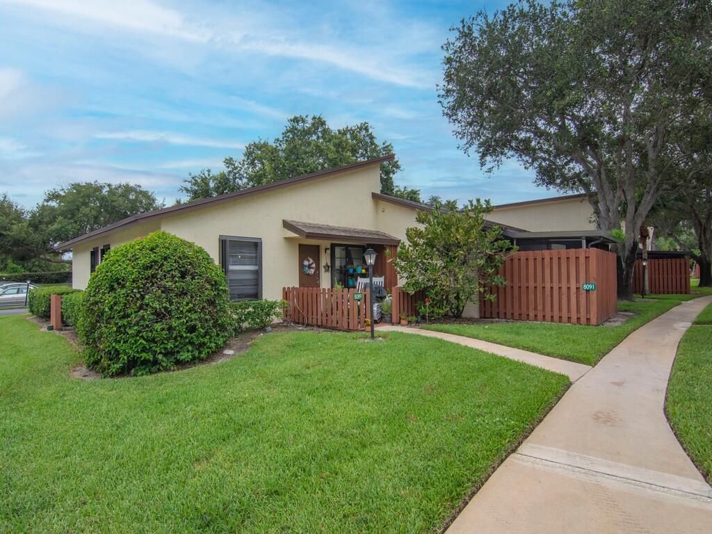 8091 SE Villa Circle, Hobe Sound, FL 33455 Photo