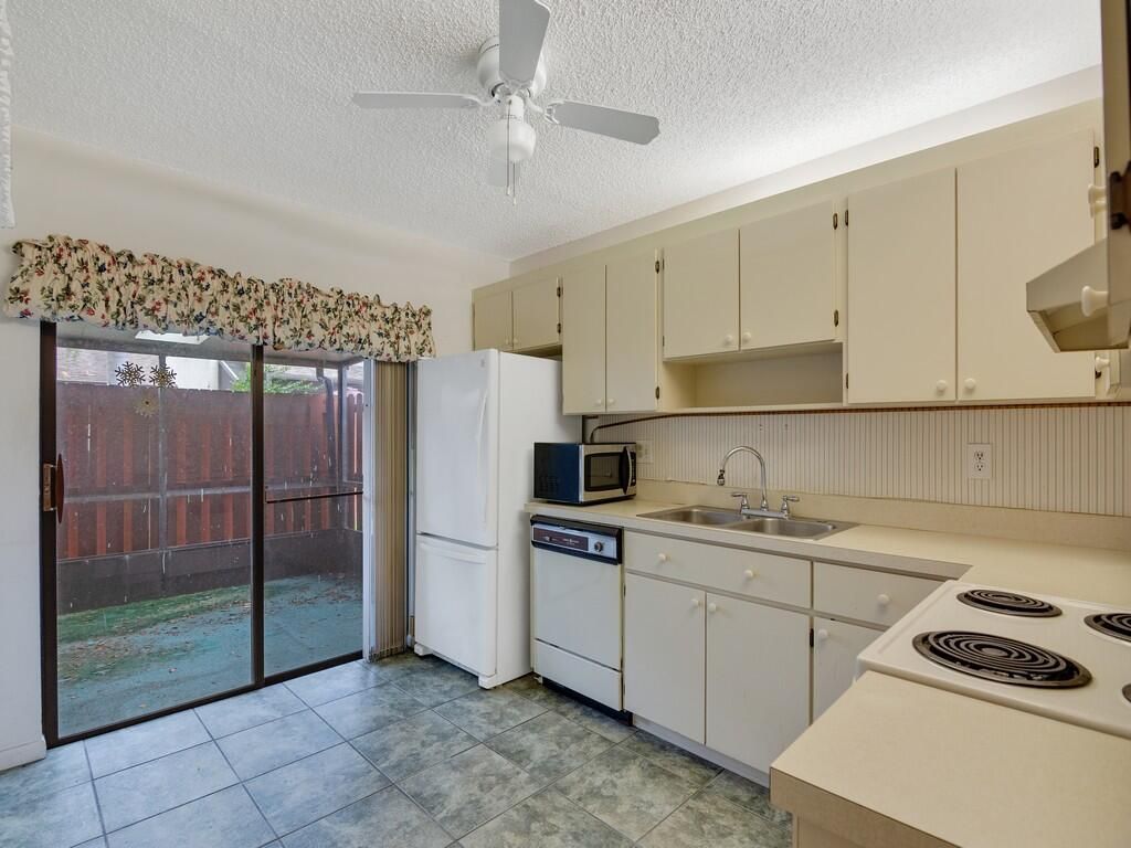 8091 SE Villa Circle, Hobe Sound, FL 33455 Photo