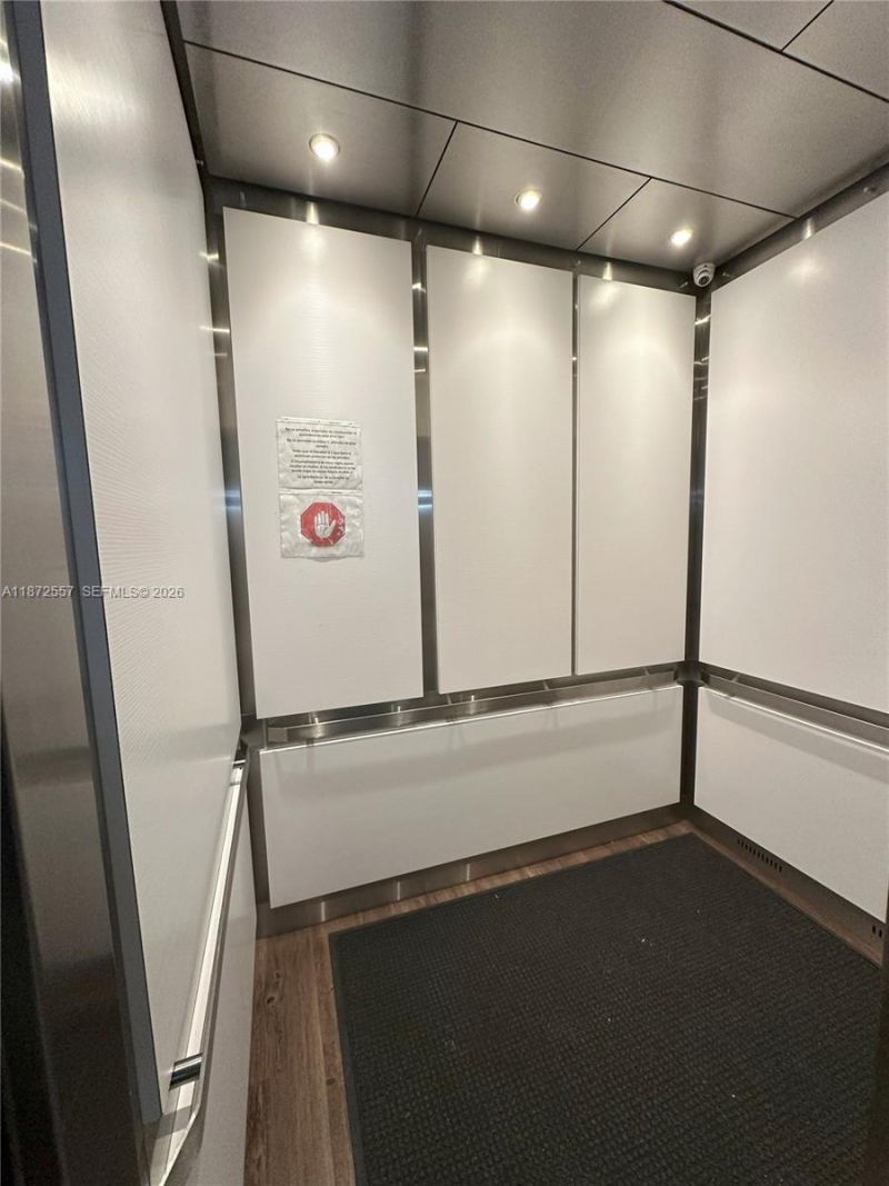 3200 Collins Ave, Unit 11-3, Miami Beach, FL 33140 Photo