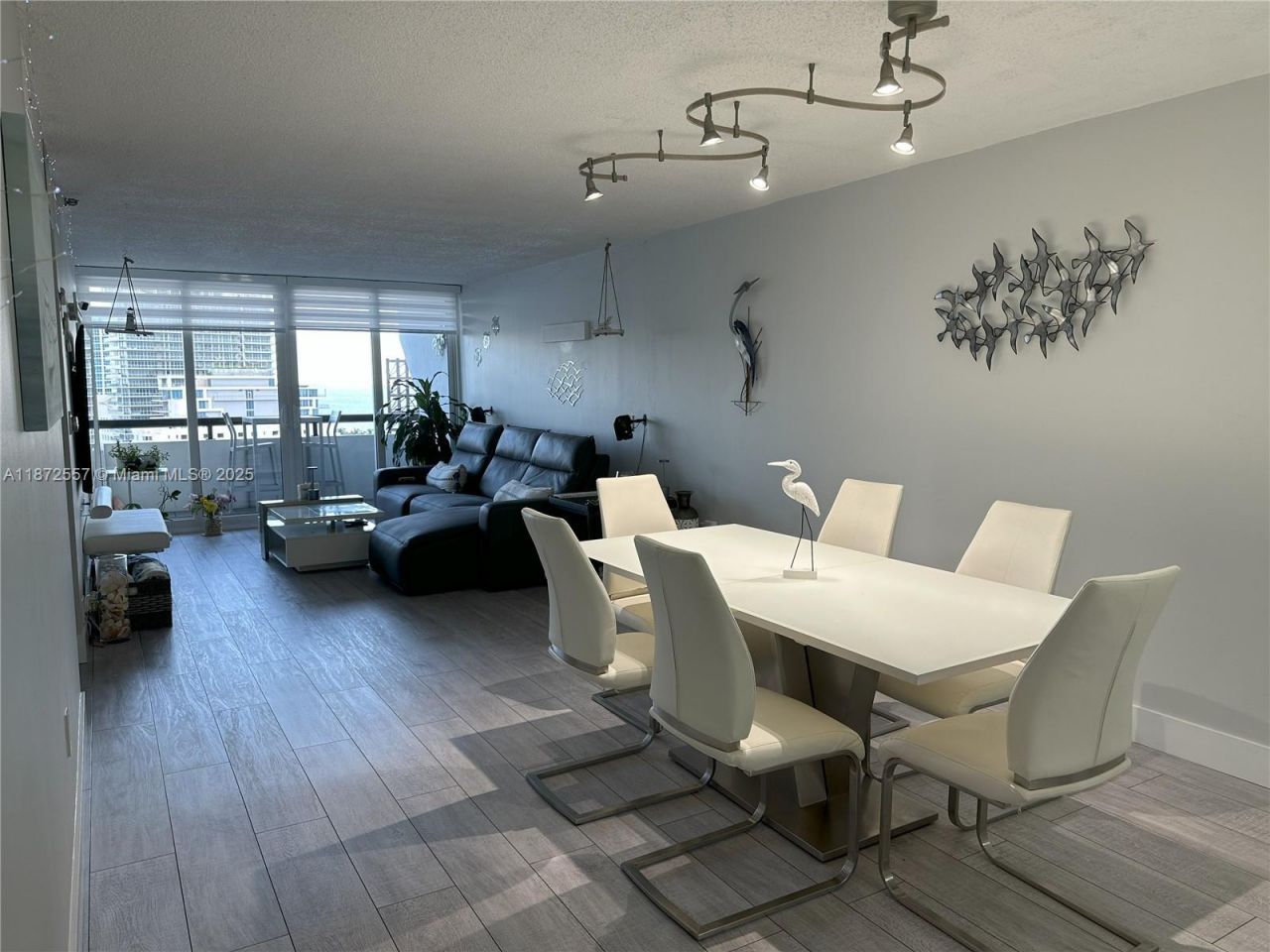 3200 Collins Ave, Unit 11-3, Miami Beach, FL 33140 Photo