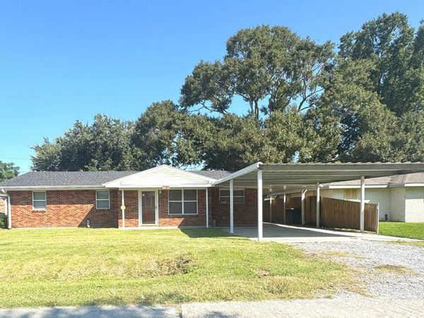 811 Kenney Street, Houma, LA 70364
