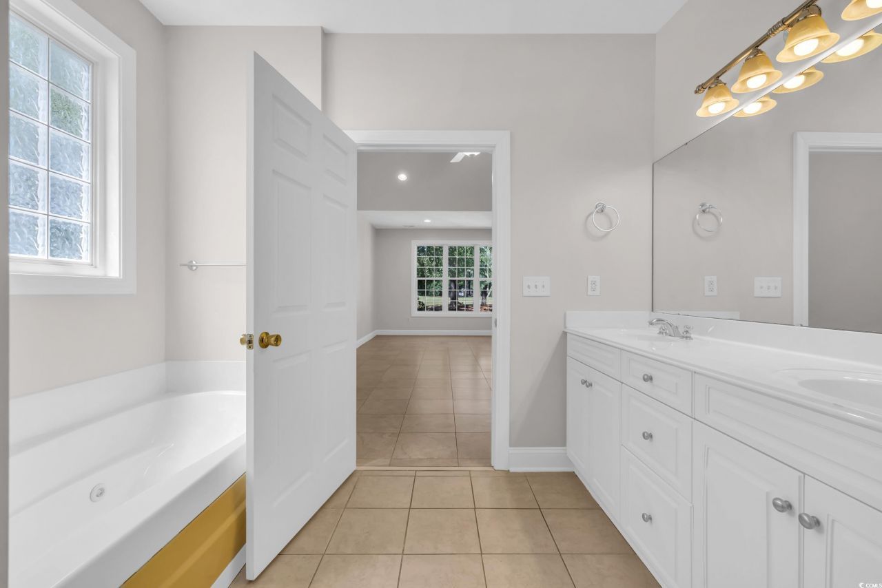 208 Lander Dr. Photo 12