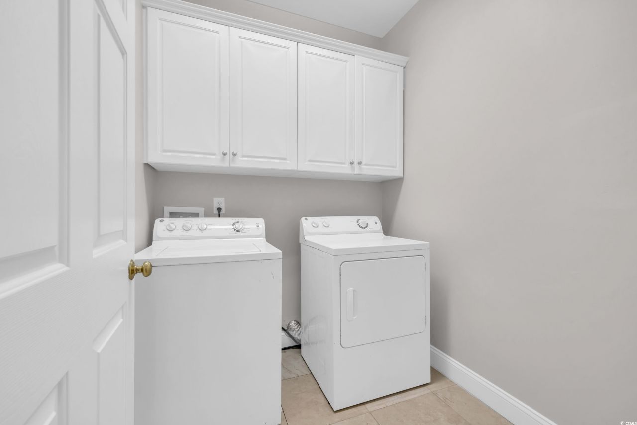 208 Lander Dr. Photo 14