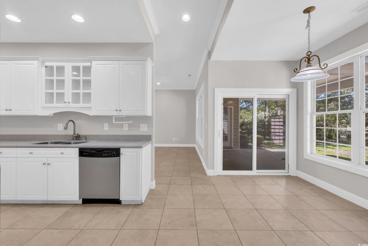 208 Lander Dr. Photo 18