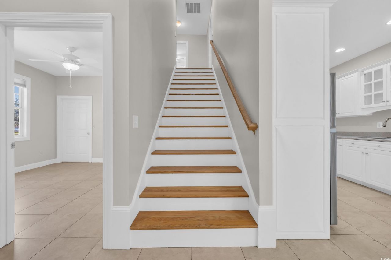 208 Lander Dr. Photo 24