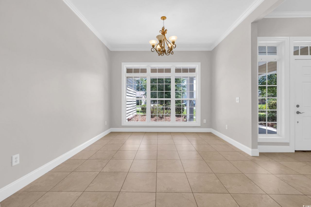 208 Lander Dr. Photo 8