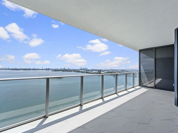 700 NE 24th Street, Unit 3002, Miami, FL 33137