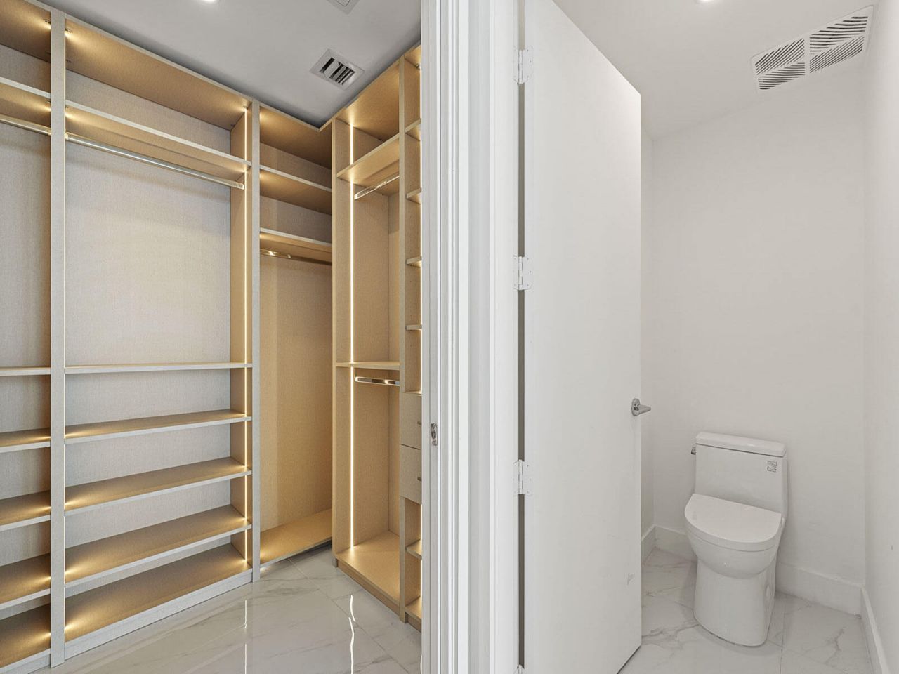 700 NE 24th Street, Unit 3002, Miami, FL 33137 Photo