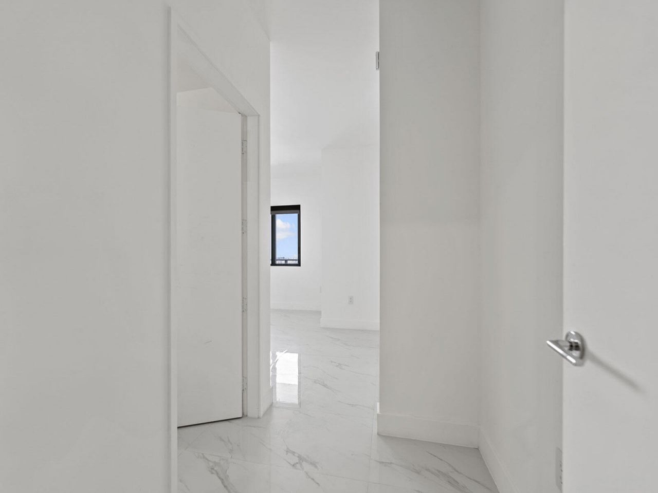 700 NE 24th Street, Unit 3002, Miami, FL 33137 Photo