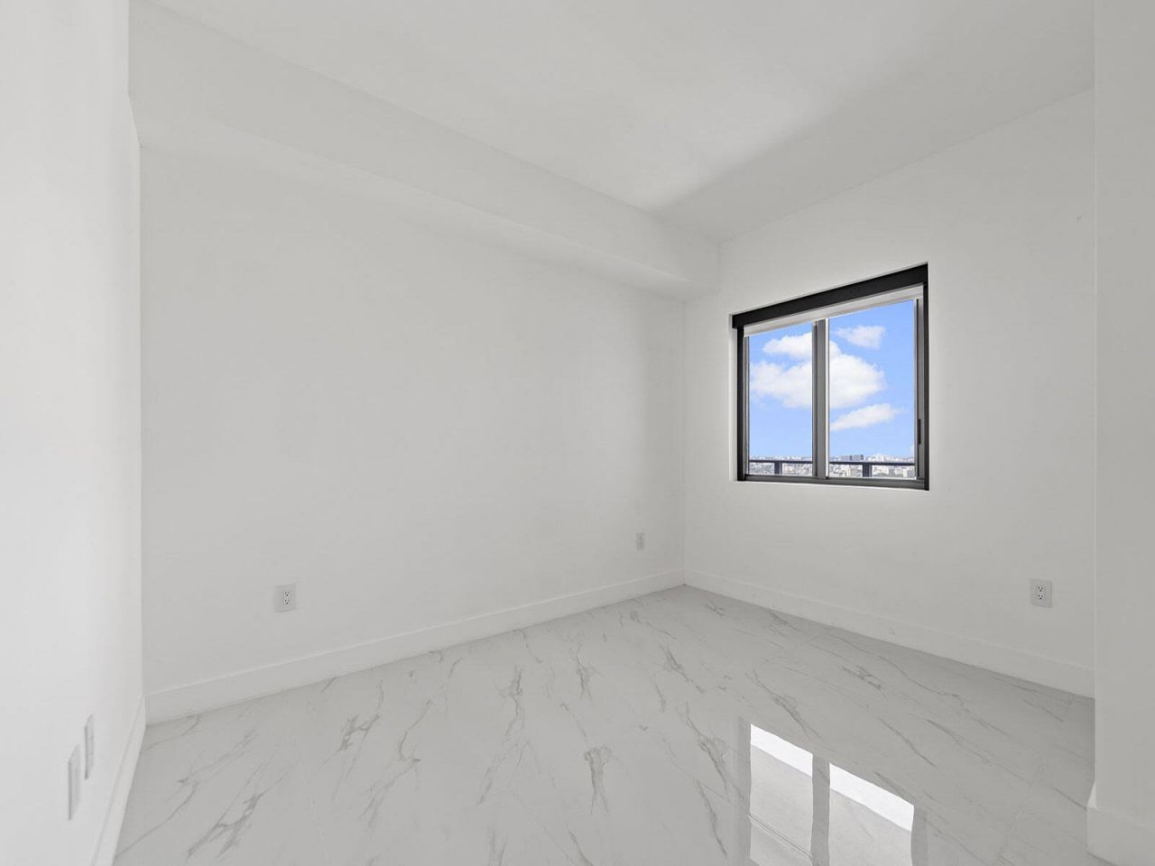 700 NE 24th Street, Unit 3002, Miami, FL 33137 Photo