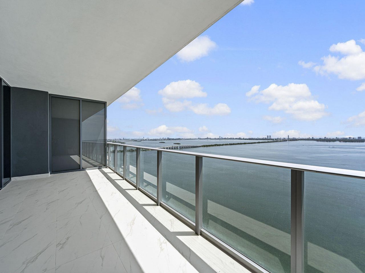 700 NE 24th Street, Unit 3002, Miami, FL 33137 Photo