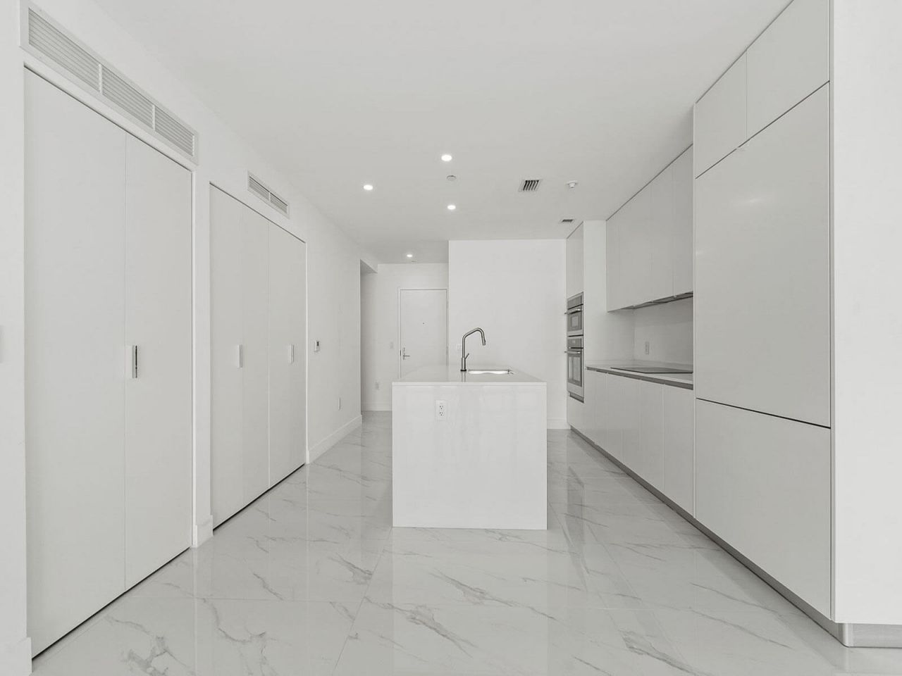 700 NE 24th Street, Unit 3002, Miami, FL 33137 Photo