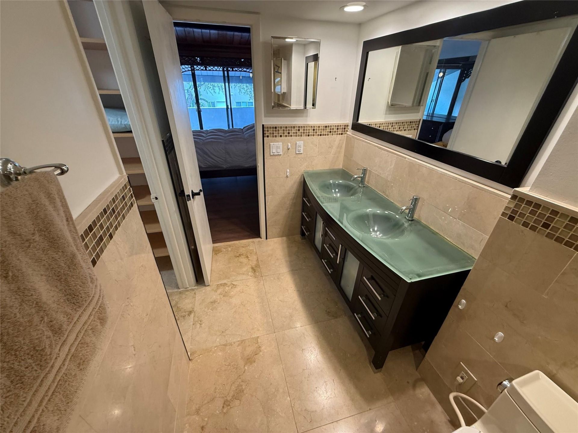 19428 NE 26th Avenue, Unit 103, Miami, FL 33180 Photo