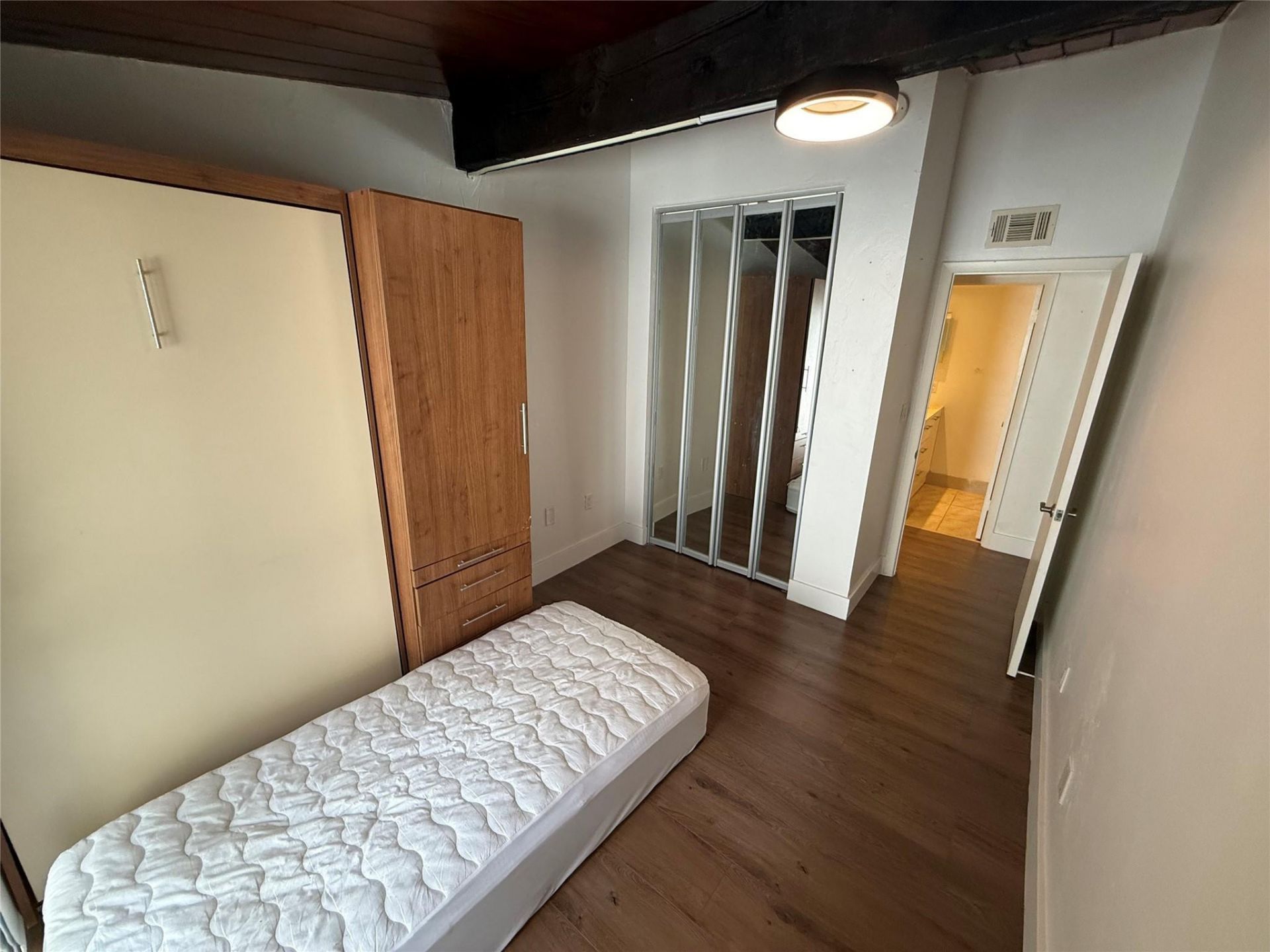 19428 NE 26th Avenue, Unit 103, Miami, FL 33180 Photo