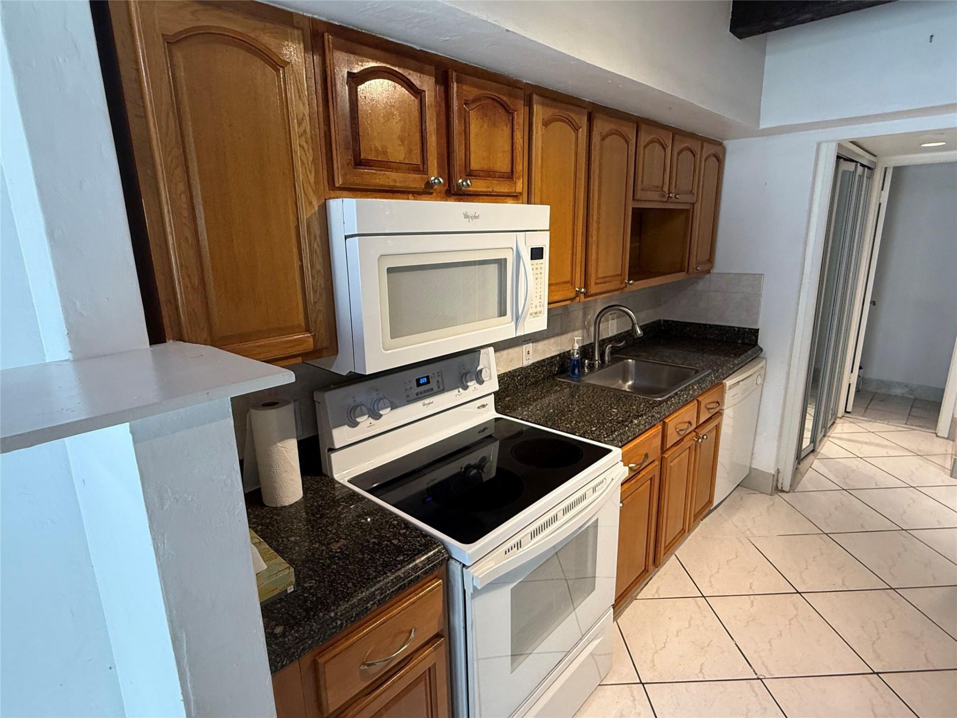 19428 NE 26th Avenue, Unit 103, Miami, FL 33180 Photo