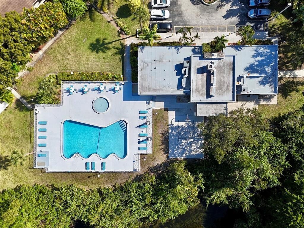 19428 NE 26th Avenue, Unit 103, Miami, FL 33180 Photo