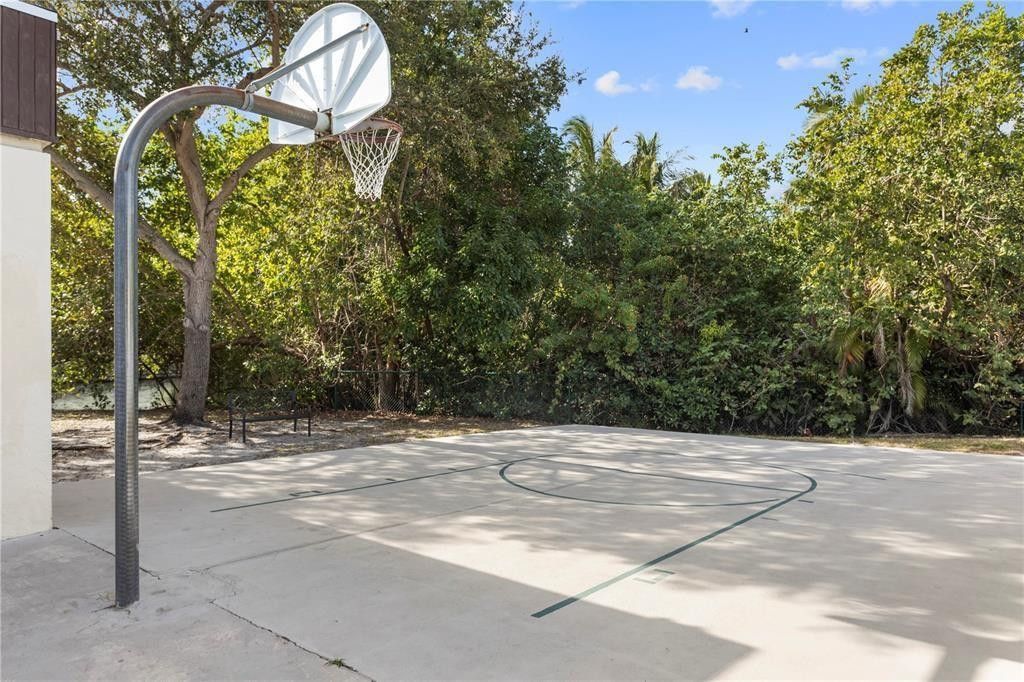 19428 NE 26th Avenue, Unit 103, Miami, FL 33180 Photo