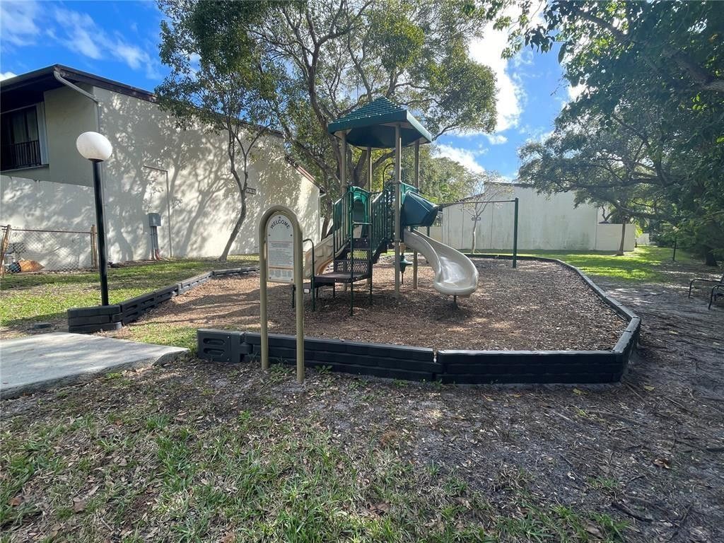 19428 NE 26th Avenue, Unit 103, Miami, FL 33180 Photo