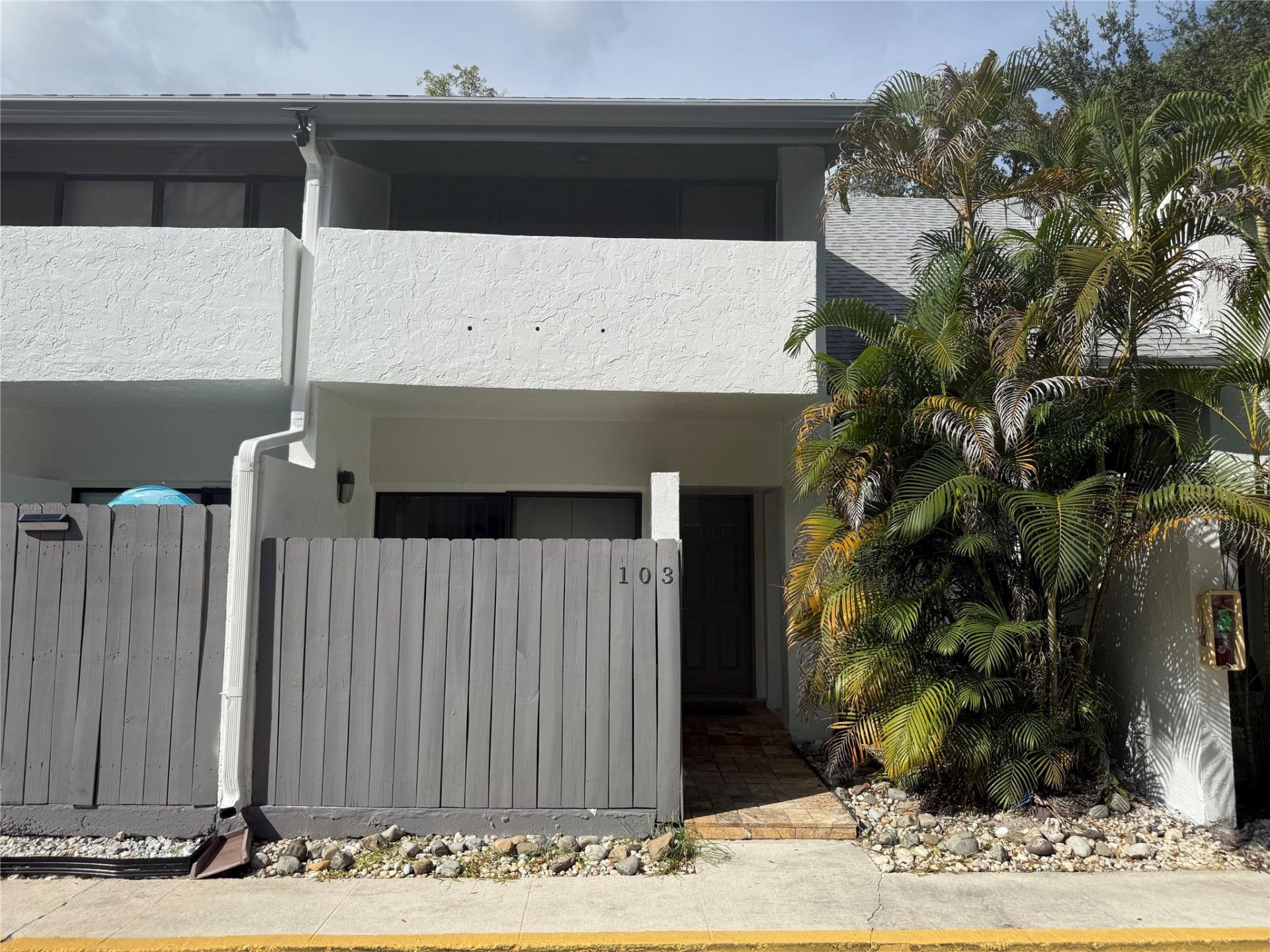 19428 NE 26th Avenue, Unit 103, Miami, FL 33180 Photo