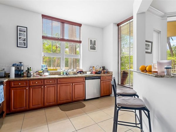 3001 NE 185th St, Unit 135, Aventura, FL 33180