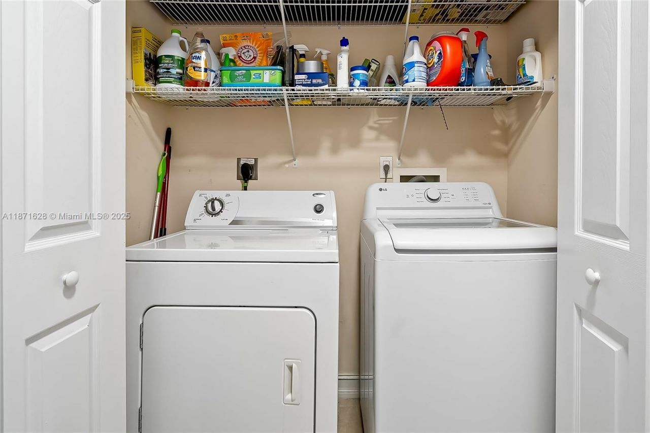 3001 NE 185th St, Unit 135, Aventura, FL 33180 Photo