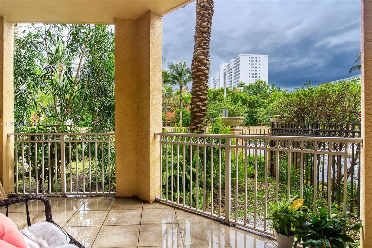 3001 NE 185th St, Unit 135, Aventura, FL 33180 Photo