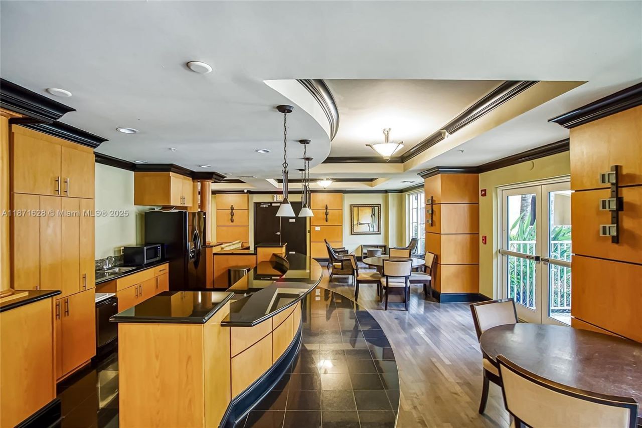 3001 NE 185th St, Unit 135, Aventura, FL 33180 Photo