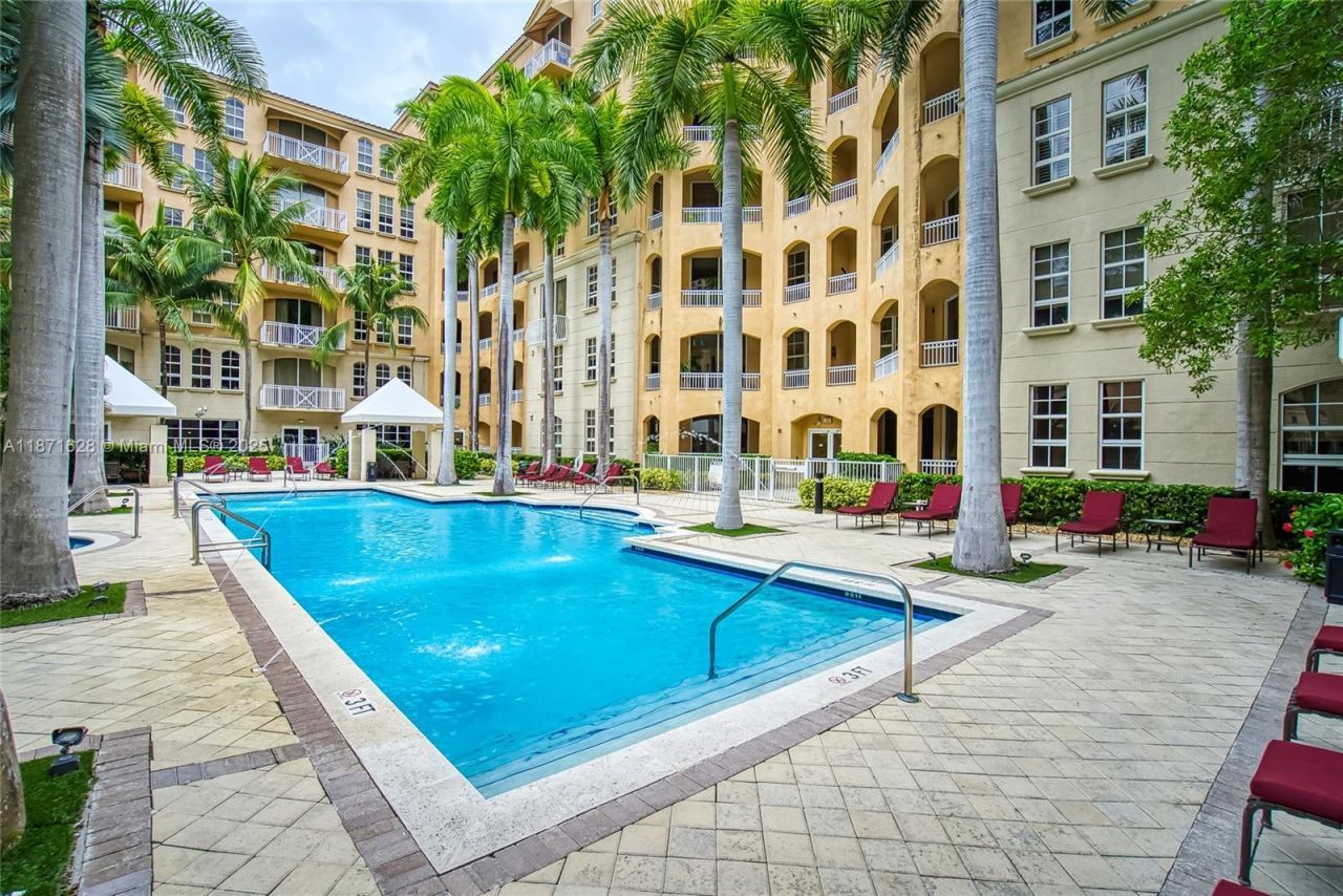 3001 NE 185th St, Unit 135, Aventura, FL 33180 Photo