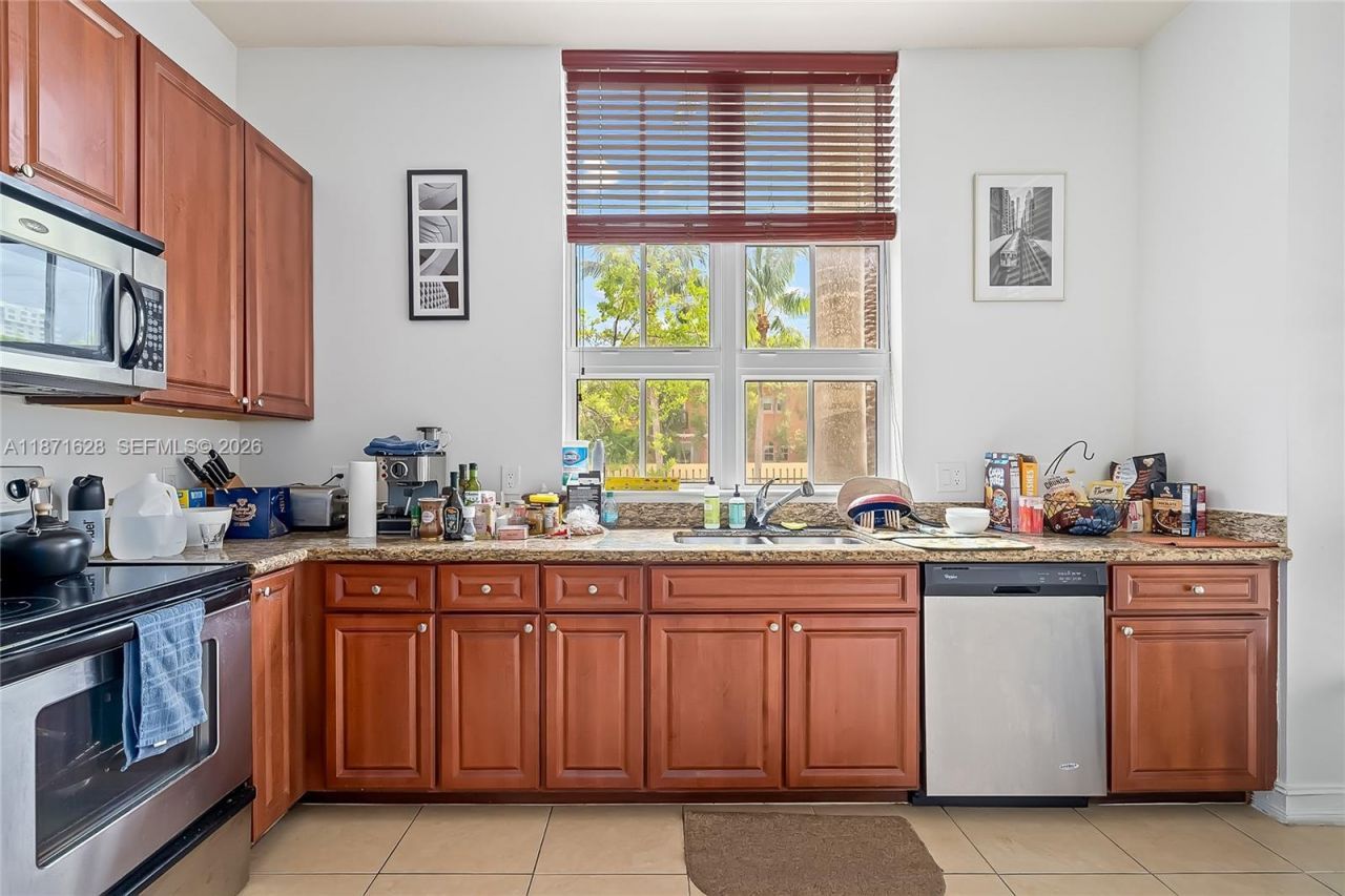 3001 NE 185th St, Unit 135, Aventura, FL 33180 Photo