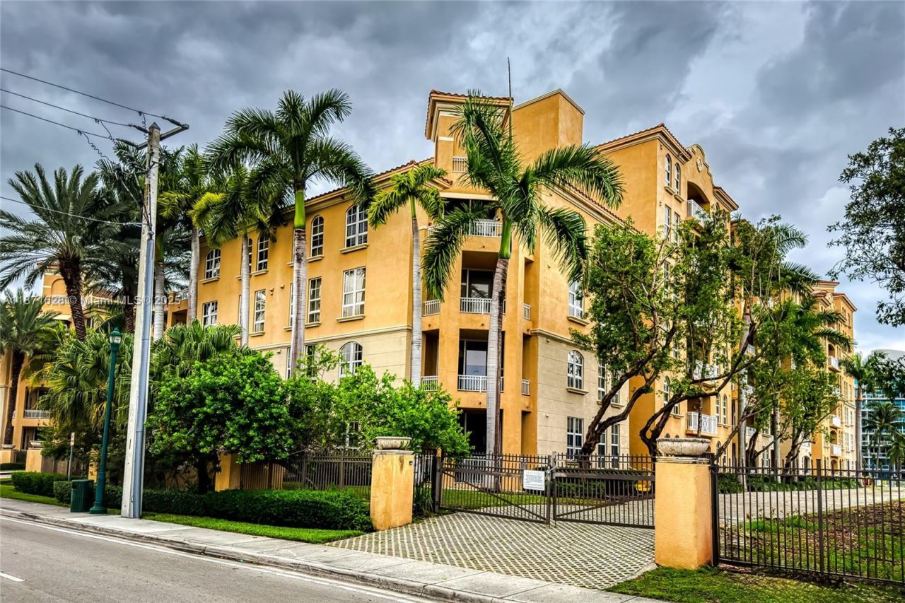 3001 NE 185th St, Unit 135, Aventura, FL 33180 Photo