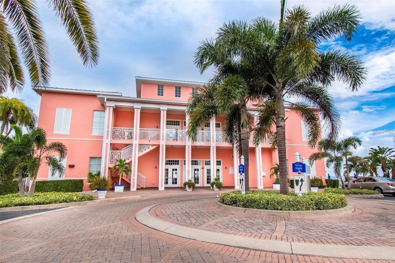 4859 Coquina Key Drive Se, Unit C, Saint Petersburg, FL 33705 Photo