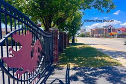 1215 Bluff Rd photo 4