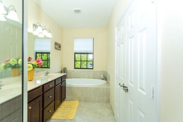 10426 Wellington Parc Drive, Wellington, FL 33449 Photo