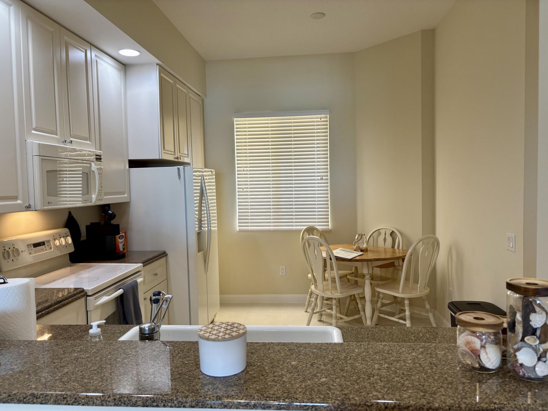 38 Harbour Isle Drive E, Unit Ph01, Fort Pierce, FL 34949 Photo