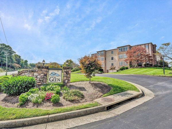 4631 Heather DR SW, Unit 209, Roanoke, VA 24018