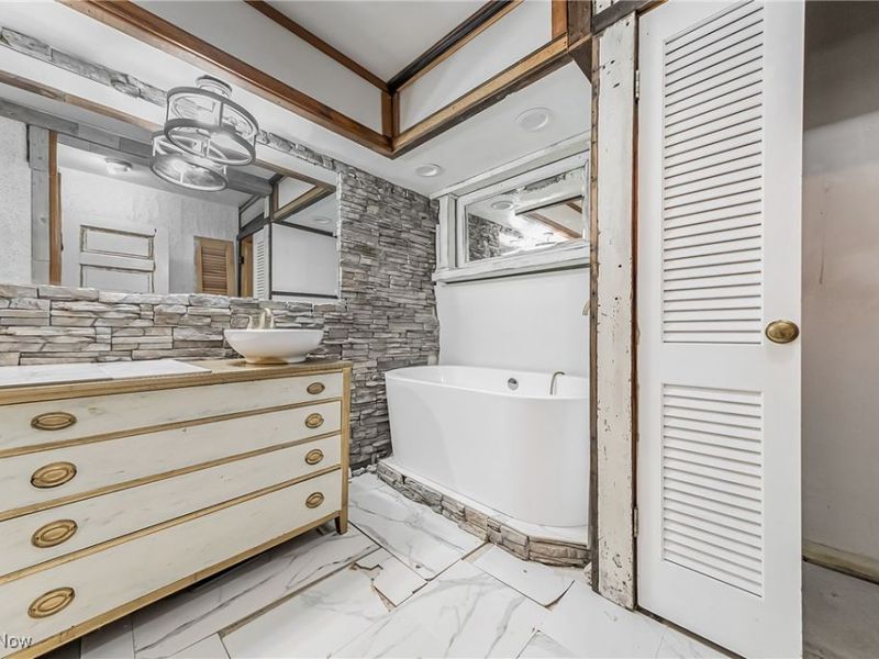 4559 Van Epps Road, Brooklyn Heights, OH 44131 Photo 14