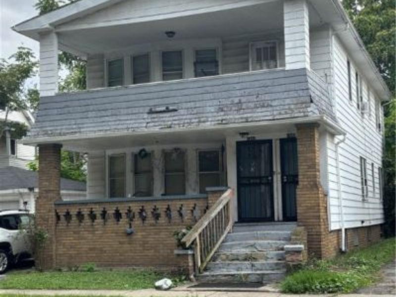 1682 Cliffview Road, Cleveland, OH 44112 Photo 1