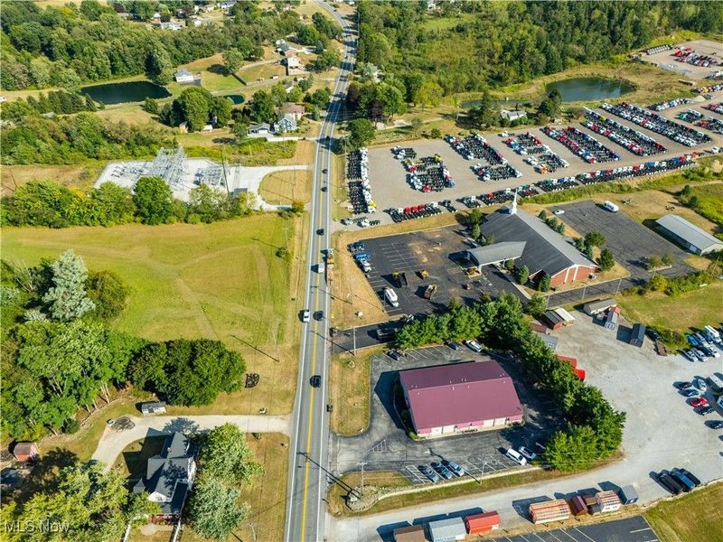 440 E Maple Street, Hartville, OH 44632 Photo 11