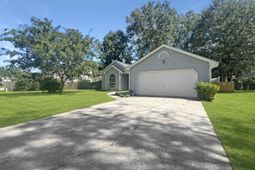 102 Amberside Drive photo 4