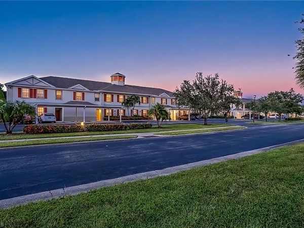 4247 Liron AVE, Unit 104, FORT MYERS, FL 33916
