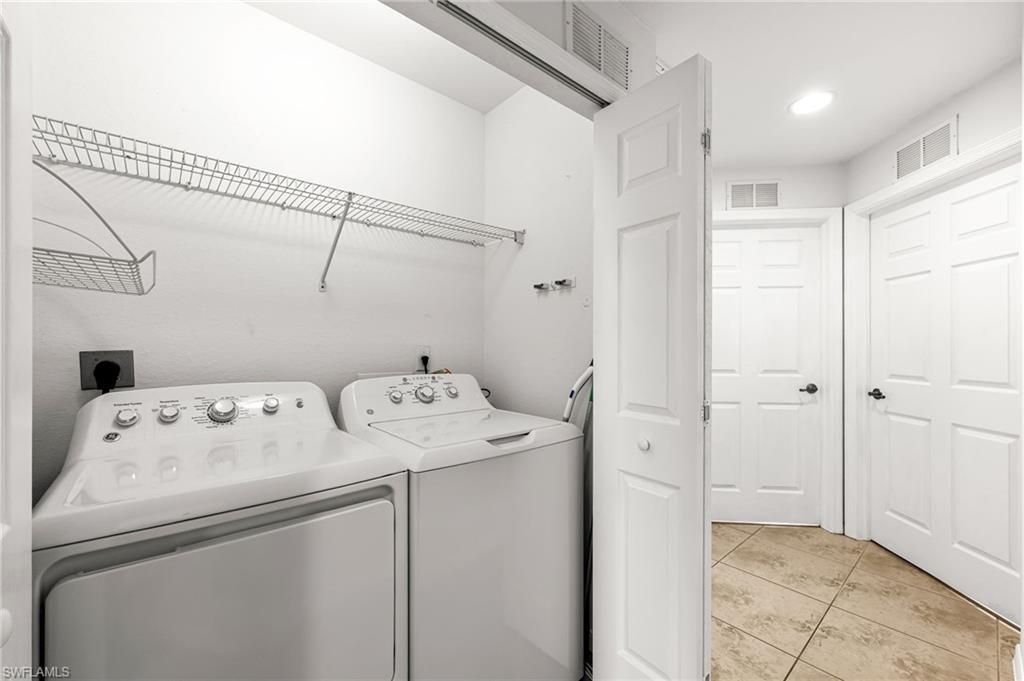 4247 Liron Ave, Unit 104, Fort Myers, FL 33916 Photo