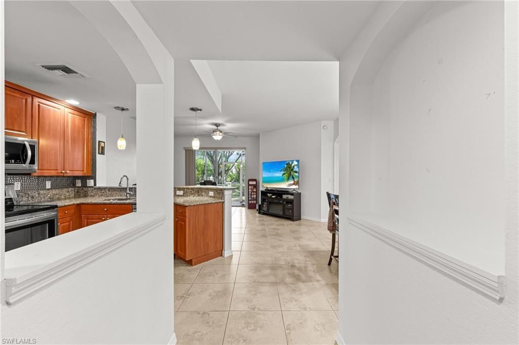 4247 Liron Ave, Unit 104, Fort Myers, FL 33916 Photo