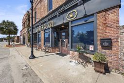 221 N Parler Avenue photo 4