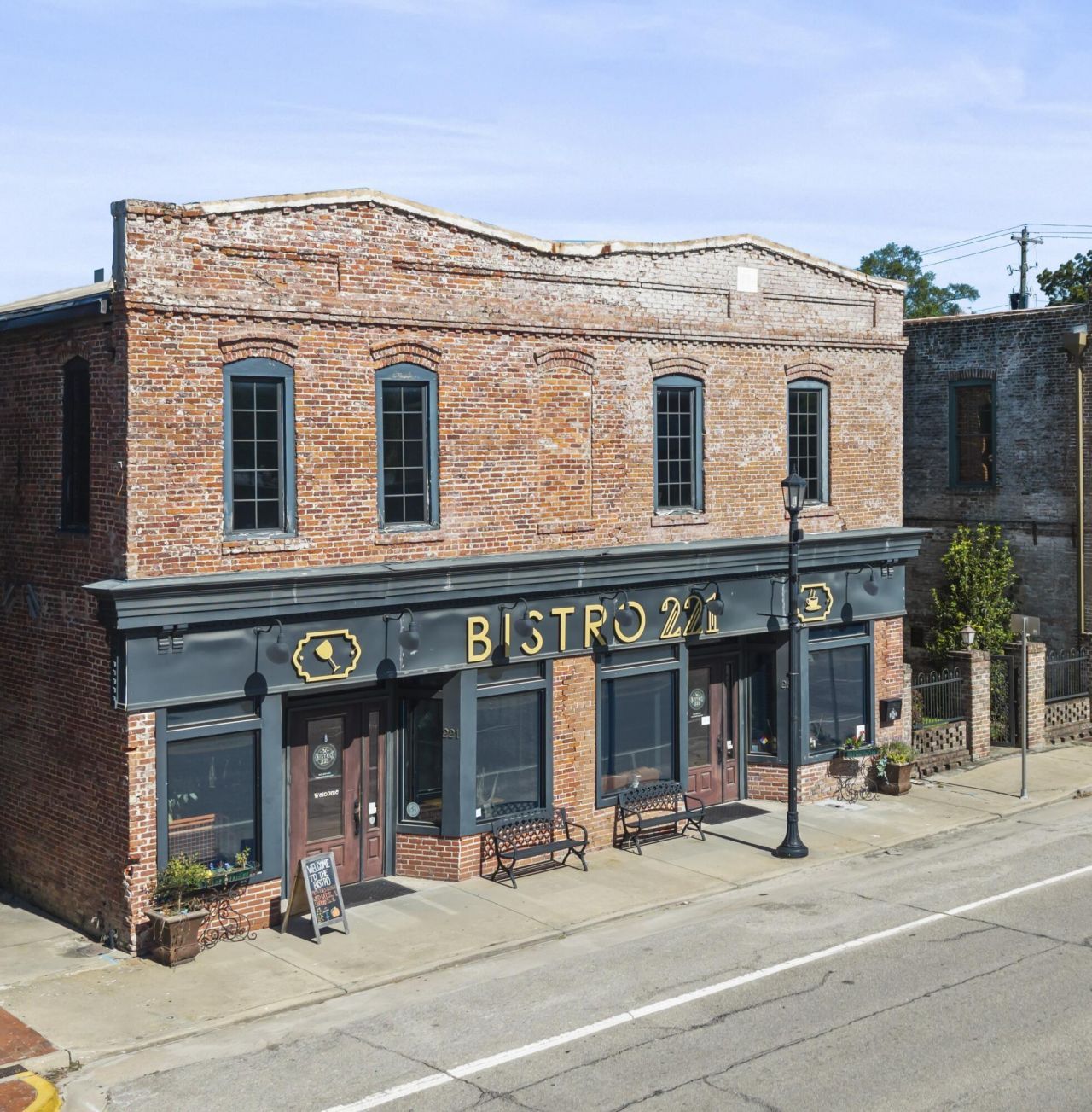 221 N Parler Avenue Photo 41