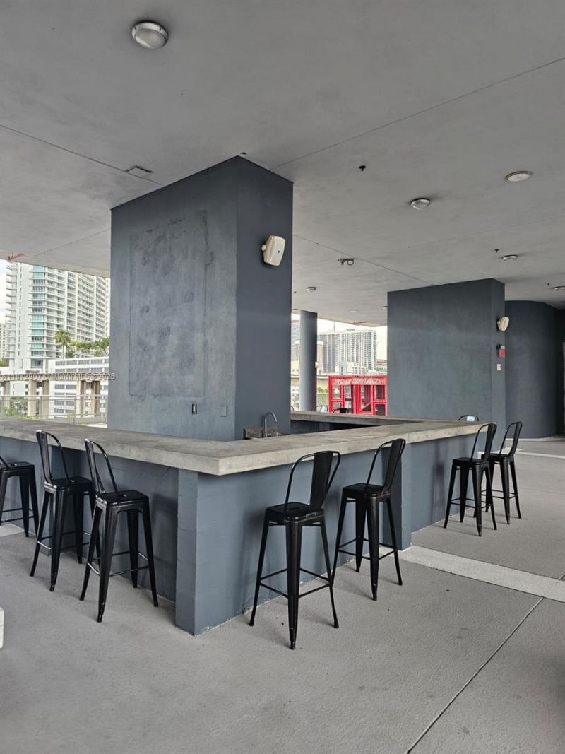 690 SW 1st Ct, Unit 2515, Miami, FL 33130 Photo