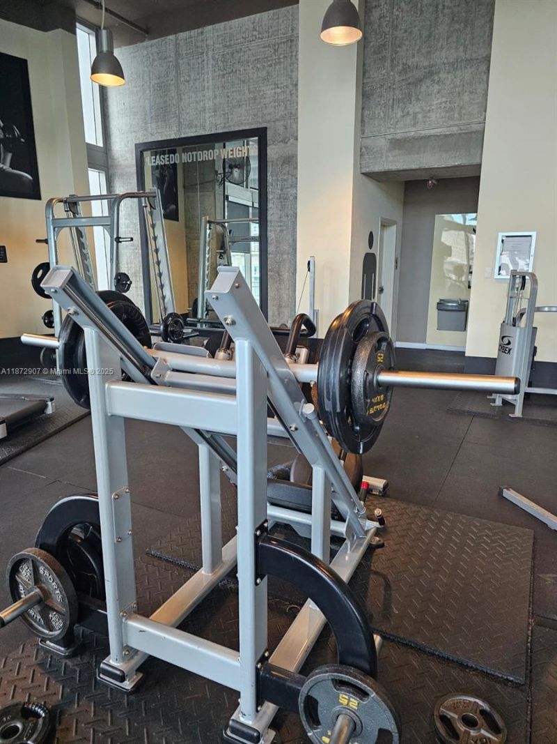 690 SW 1st Ct, Unit 2515, Miami, FL 33130 Photo