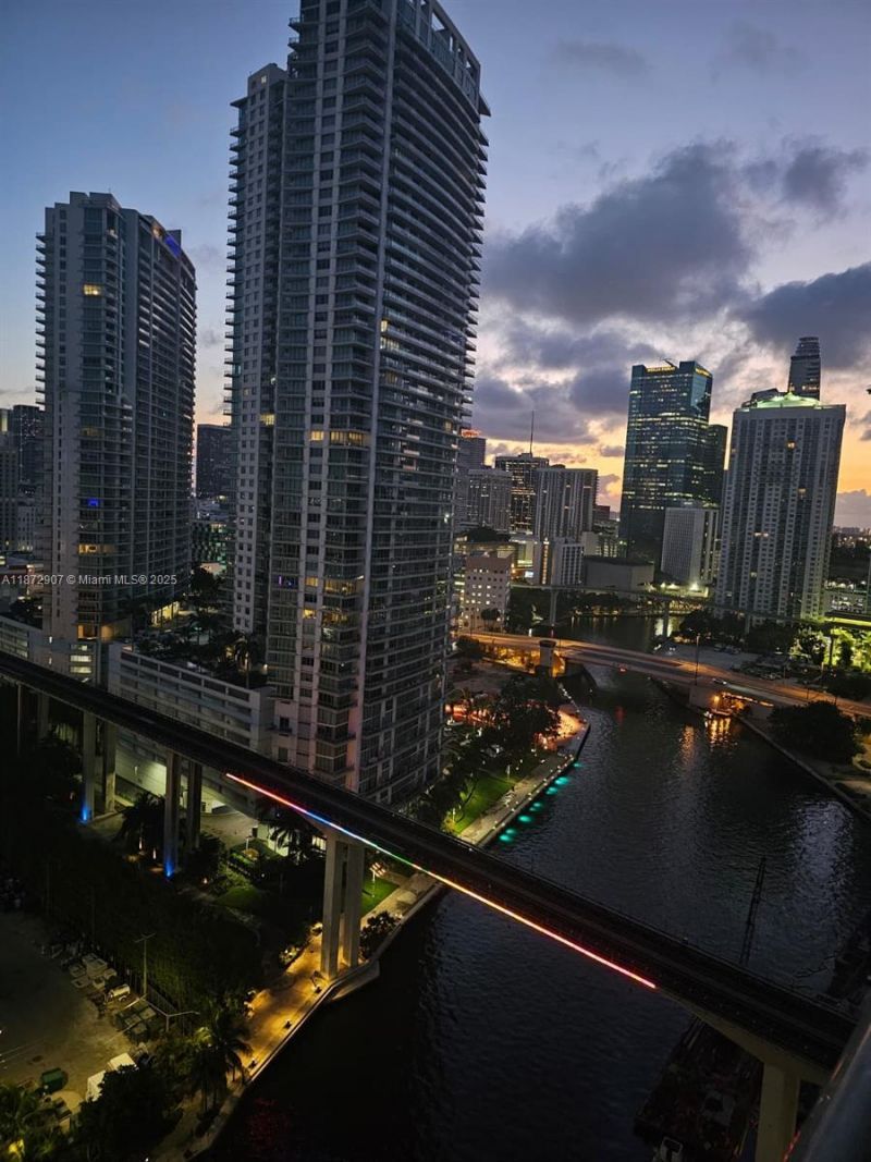 690 SW 1st Ct, Unit 2515, Miami, FL 33130 Photo