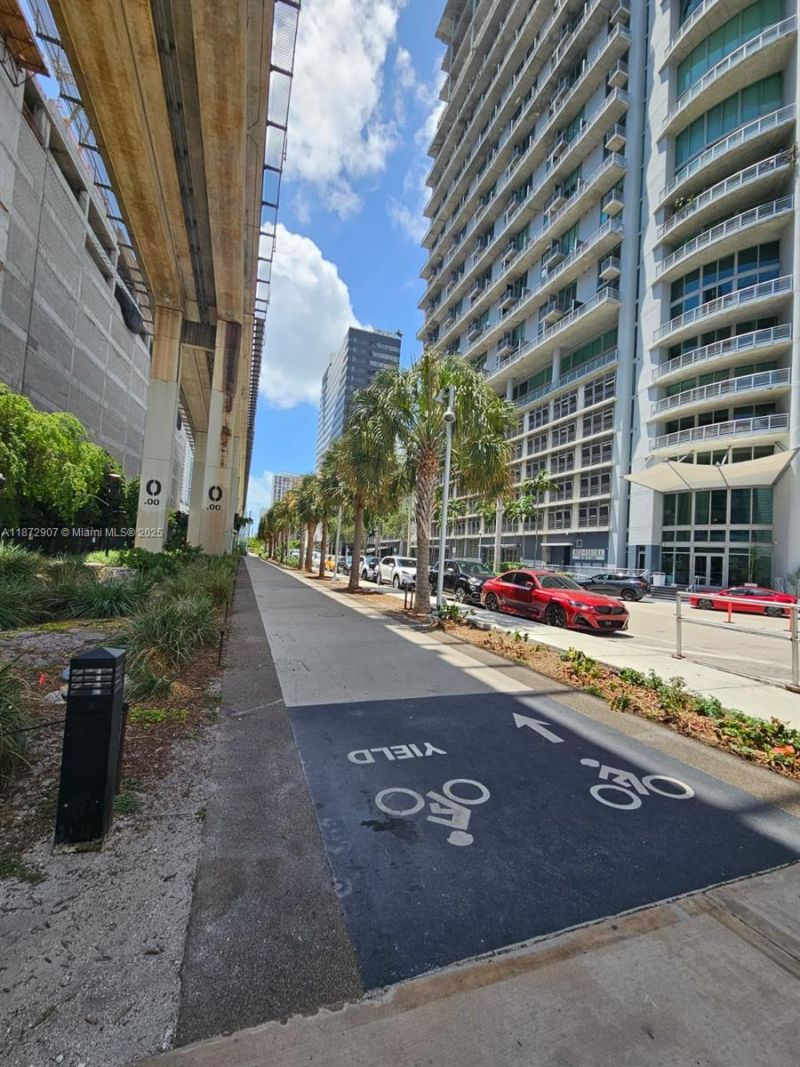 690 SW 1st Ct, Unit 2515, Miami, FL 33130 Photo